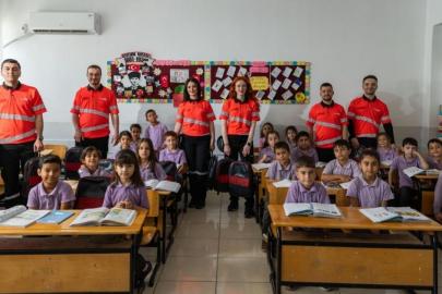 Kullanım Süresi Dolan Uçak Koltukları Okul Çantasına Dönüştü