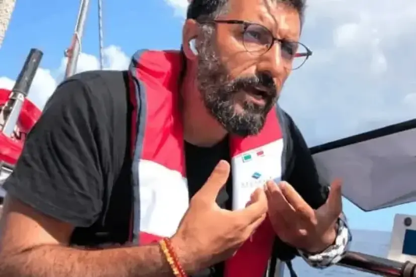 Küresel Sumud Filosu'nda yer alan Girit açıklarına ulaştıklarını söyledi: Bütün teknelerde nöbet tutuluyor