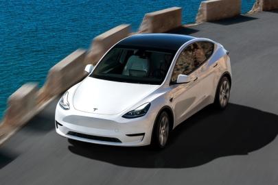 Tesla'ya otonom sürüş davası: Çinliler şikayetçi