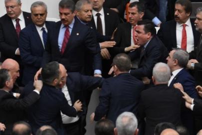 Meclis'teki yumruklu kavga fotoğraf karelerinde